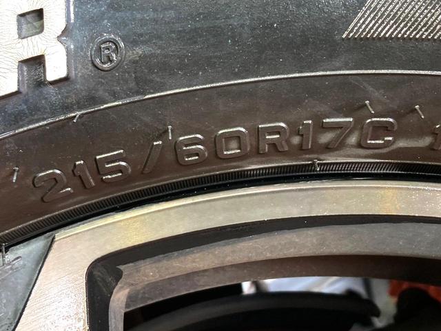 ハイエースバン スーパーGL ダークプライムII SDナビ 全周囲カメラ デジタルインナーミラー 衝突被害軽減システム 禁煙車 ハーフレザーシート コーナーセンサー スマートキー LEDヘッド ビルトインETC オートハイビーム 車線逸脱警報(26枚目)