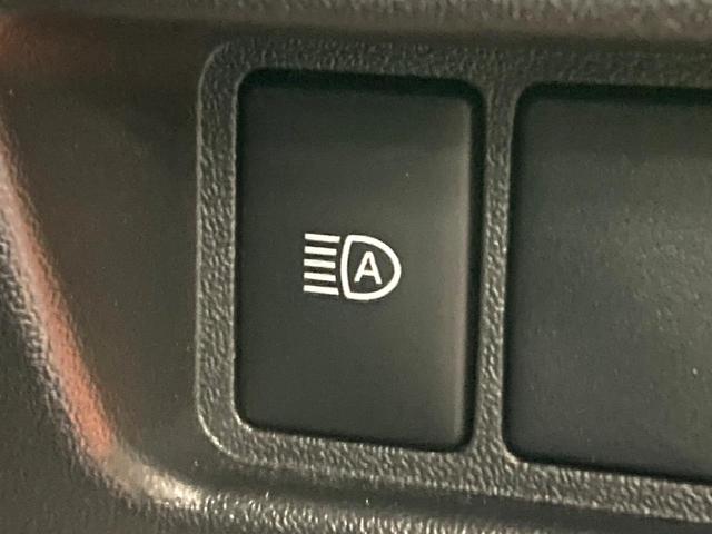 ハイエースバン スーパーGL ダークプライムII SDナビ 全周囲カメラ デジタルインナーミラー 衝突被害軽減システム 禁煙車 ハーフレザーシート コーナーセンサー スマートキー LEDヘッド ビルトインETC オートハイビーム 車線逸脱警報(33枚目)