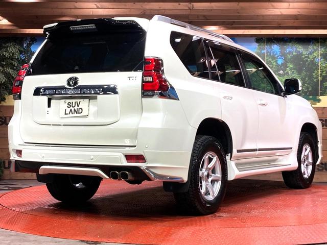 ランドクルーザープラド ＴＸ　Ｌパッケージ　サンルーフ　モデリスタフルエアロ　全周囲カメラ　衝突被害軽減システム　レーダークルーズ　禁煙車　レザーシート　前席シートエアコン　コーナーセンサー　ＬＥＤヘッド　ルーフレール（17枚目）