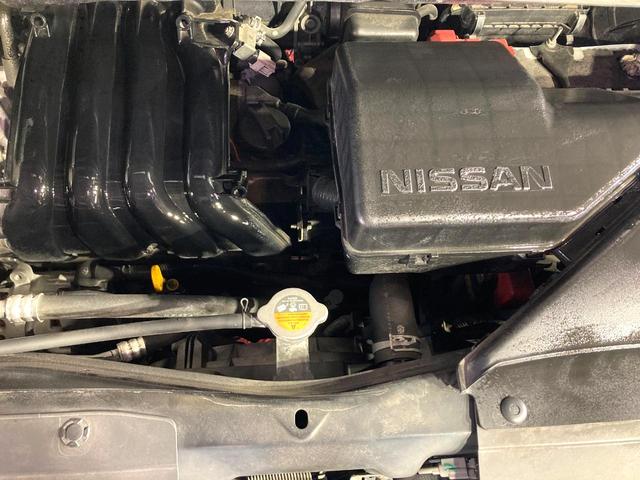 セレナ ハイウェイスターS-HVアドバンスドセーフティパック 純正SDナビ 後席モニター 両側電動スライドドア 全周囲カメラ 衝突被害軽減システム 禁煙車 ビルトインETC クルコン 純正16インチアルミ 車線逸脱警報 オートライト オートエアコン リアエアコン(19枚目)