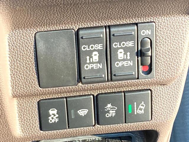 フリードハイブリッド ハイブリッド・G 両側電動ドア 純正8型SDナビ バックカメラ 衝突被害軽減システム レーダークルーズ 禁煙車 ドラレコ コーナーセンサー スマートキー LEDヘッド ビルトインETC 純正15インチアルミ(6枚目)