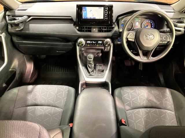 RAV4 ハイブリッドX バックカメラ 衝突被害軽減システム レーダークルーズ 禁煙車 ドラレコ コーナーセンサー スマートキー LEDヘッド ルーフレール ビルトインETC 純正17インチアルミ オートハイビーム(2枚目)