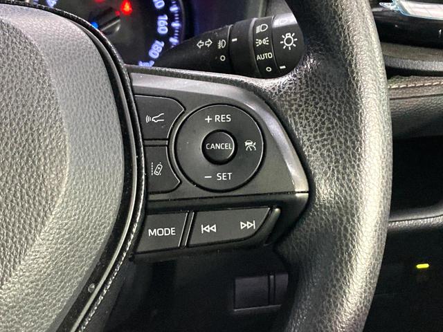 RAV4 ハイブリッドX バックカメラ 衝突被害軽減システム レーダークルーズ 禁煙車 ドラレコ コーナーセンサー スマートキー LEDヘッド ルーフレール ビルトインETC 純正17インチアルミ オートハイビーム(5枚目)