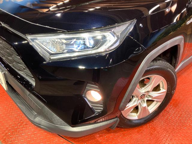 RAV4 ハイブリッドX バックカメラ 衝突被害軽減システム レーダークルーズ 禁煙車 ドラレコ コーナーセンサー スマートキー LEDヘッド ルーフレール ビルトインETC 純正17インチアルミ オートハイビーム(12枚目)