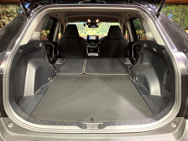 RAV4 ハイブリッドX バックカメラ 衝突被害軽減システム レーダークルーズ 禁煙車 ドラレコ コーナーセンサー スマートキー LEDヘッド ルーフレール ビルトインETC 純正17インチアルミ オートハイビーム(33枚目)