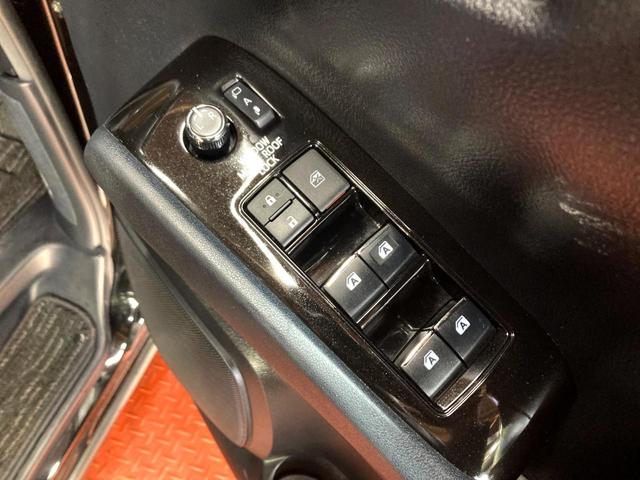 アルファード ２．５Ｓ　タイプゴールド　サンルーフ　後席モニター　純正ＳＤナビ　バックカメラ　　レーダークルーズ　両側電動ドア　禁煙車　電動リアゲート　ハーフレザーシート　ドラレコ　コーナーセンサー　ＬＥＤヘッド　ビルトインＥＴＣ（22枚目）