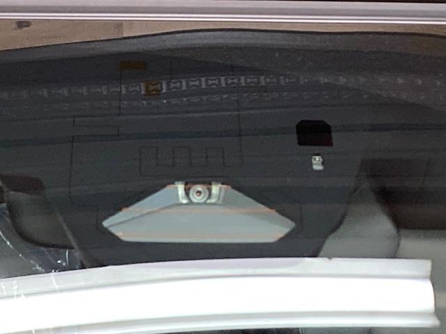 カローラクロス ハイブリッド　Ｚ　ガラスルーフ　純正１０型ディスプレイオーディオ　全周囲カメラ　衝突被害軽減システム　レーダークルーズ　禁煙車　電動リアゲート　ハーフレザーシート　パワーシート　コーナーセンサー（21枚目）