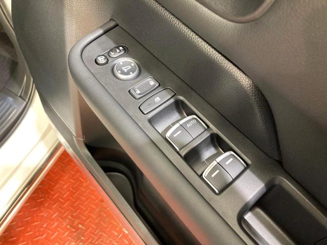 ステップワゴン スパーダ　登録済未使用車　両側電動ドア　純正１１．４型ナビ　バックカメラ　衝突被害軽減システム　レーダークルーズ　パワーバックドア　コーナーセンサー　スマートキー　ＬＥＤヘッド　純正１６インチアルミ　フルセグ（37枚目）