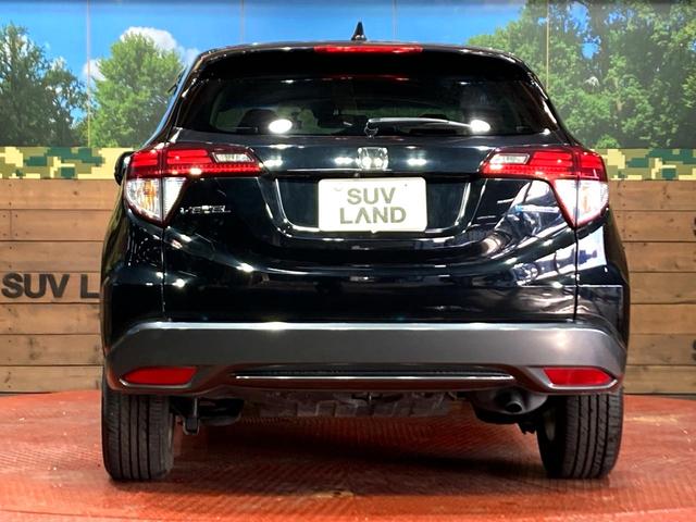 ヴェゼル ハイブリッドＸ　純正ＳＤナビ　バックカメラ　衝突被害軽減システム　レーダークルーズ　禁煙車　ドラレコ　スマートキー　ＬＥＤヘッド　ＥＴＣ　純正１６インチアルミ　オートライト　オートエアコン　ＣＤ　ＤＶＤ再生（15枚目）