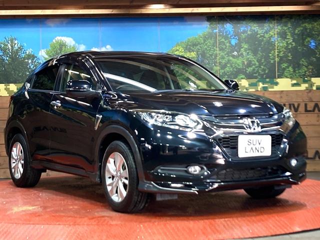 ヴェゼル ハイブリッドＸ　純正ＳＤナビ　バックカメラ　衝突被害軽減システム　レーダークルーズ　禁煙車　ドラレコ　スマートキー　ＬＥＤヘッド　ＥＴＣ　純正１６インチアルミ　オートライト　オートエアコン　ＣＤ　ＤＶＤ再生（16枚目）