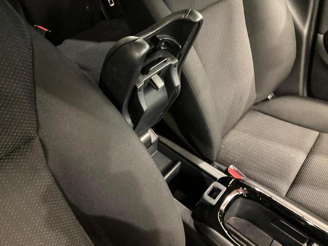 ヴェゼル ハイブリッドＸ　純正ＳＤナビ　バックカメラ　衝突被害軽減システム　レーダークルーズ　禁煙車　ドラレコ　スマートキー　ＬＥＤヘッド　ＥＴＣ　純正１６インチアルミ　オートライト　オートエアコン　ＣＤ　ＤＶＤ再生（36枚目）