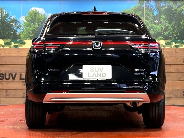 ヴェゼル ｅ：ＨＥＶ　Ｚ　登録済未使用車　純正９型ナビ　全周囲カメラ　衝突被害軽減システム　電動リアゲート　ハーフレザーシート　コーナーセンサー　スマートキー　ＬＥＤヘッド　ＥＴＣ２．０　純正１８インチアルミ（15枚目）