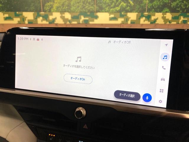 クラウンクロスオーバー Ｇアドバンスド・レザーパッケージ　純正１２．５型ナビ　全周囲カメラ　衝突被害軽減システム　レーダークルーズ　禁煙車　電動リアゲート　レザーシート　前席シートエアコン　コーナーセンサー　スマートキー　ＬＥＤヘッド　ＥＴＣ２．０（42枚目）