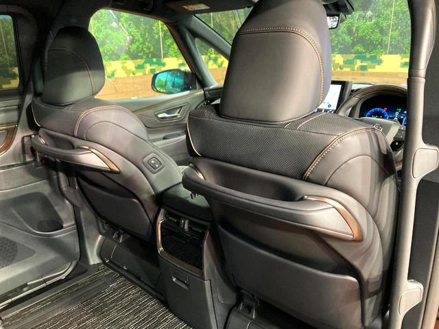 アルファード Ｚ　左右独立ガラスルーフ　ユニバーサルステップ　純正フリップダウンモニター　純正１４型ディスプレイオーディオ　パノラミックビューモニター　両側電動スライドドア　電動リアゲート　レーダークルーズコントロール（32枚目）