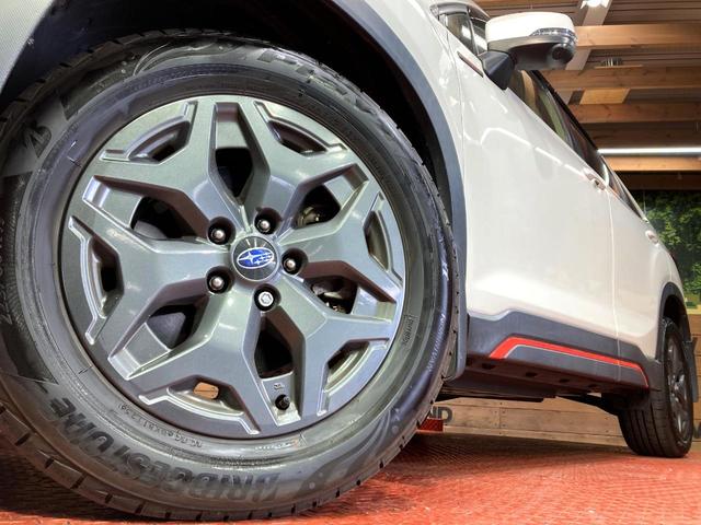 �y�����P�V�C���`�A���~�z�C�[���z�O�ςɃ}�b�`���������A���~�z�C�[���𑕒����Ă���܂��B�e��ЊO�A���~�z�C�[����A�X�^�b�h���X�^�C�����戵�����Ă���܂��B���񂲑��k����������