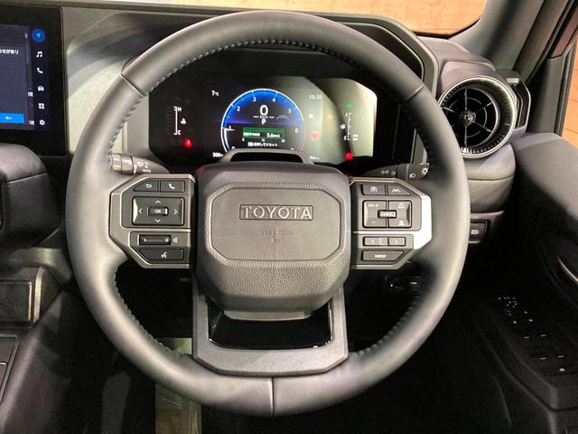 ランドクルーザー250 VX 7人乗り サンルーフ 純正12型ディスプレイオーディオ 全周囲カメラ セーフティセンス レーダークルーズ 禁煙車 電動リアゲート 本革シート シートエアコン パワーシート コーナーセンサー(7枚目)