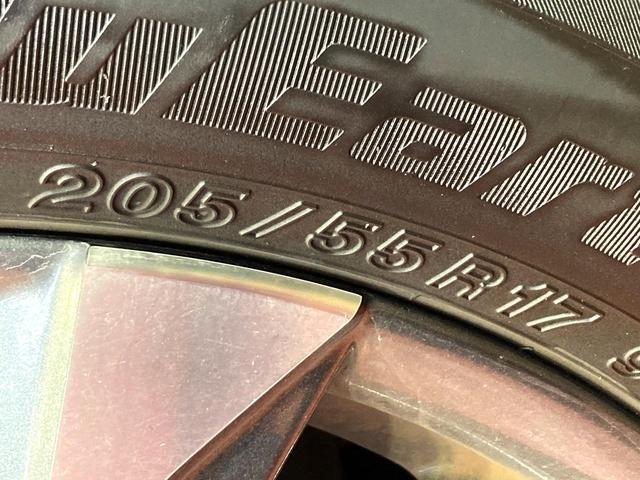 ヴォクシー ハイブリッドＳ－Ｚ　快適利便パッケージ　純正１０．５型ナビ　フリップダウンモニター　３眼ＬＥＤヘッドライト　両側電動スライドドア　ブラインドスポットモニター　レーダークルーズコントロール　クリアランスソナー　ＥＴ２．０（68枚目）