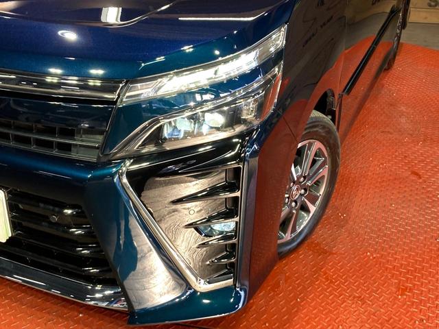 ヴォクシー ZS 煌III 両側電動ドア 純正9型SDナビ 後席モニター バックカメラ 衝突被害軽減システム 禁煙車 ドラレコ コーナーセンサー スマートキー LEDヘッド ETC2.0 クルコン 純正16インチアルミ(12枚目)