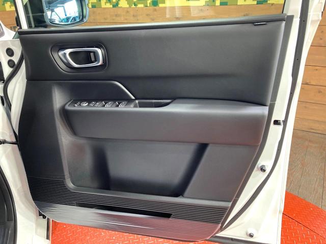 ステップワゴン e:HEVスパーダ 登録済未使用車 両側電動ドア 純正SDナビ バックカメラ 衝突被害軽減システム レーダークルーズ 電動リアゲート ハーフレザーシート コーナーセンサー スマートキー LEDヘッド(38枚目)