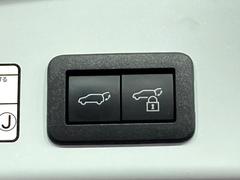 �ڥѥ�Хå��ɥ��ۥ��ޡ��ȥ����䱿ž�ʤΥܥ���򲡤������ǥꥢ�����Ȥ���ư�ǳ��Ĥ��ޤ�����ʪ����äƤ�����䡢�⤤���֤ˤ���Хå��ɥ����Ĥ��ݤ������ʵ�ǽ�Ǥ��� 6