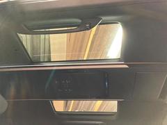 �ں�����Ω�ࡼ��롼�աۣ����ܺ����ʤˤ��줾�����֤��줿���饹�롼�ա��������˹�碌����¦�����������ɤ��Ĥ�뤳�Ȥ��ǽ�Ǥ��� 3