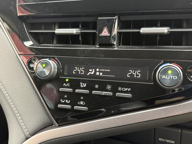 カムリ Ｇ　ドライブレコーダー　クリアランスソナー　レーンアシスト　オートクルーズコントロール　衝突被害軽減システム　バックカメラ　ナビ　ＴＶ　アルミホイール　純正ＣＤ・ＤＶＤデッキ（9枚目）