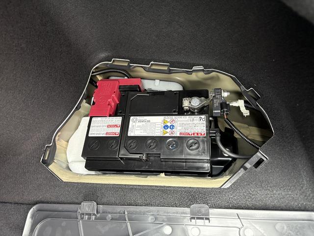 カムリ Ｇ　ドライブレコーダー　クリアランスソナー　レーンアシスト　オートクルーズコントロール　衝突被害軽減システム　バックカメラ　ナビ　ＴＶ　アルミホイール　純正ＣＤ・ＤＶＤデッキ（31枚目）