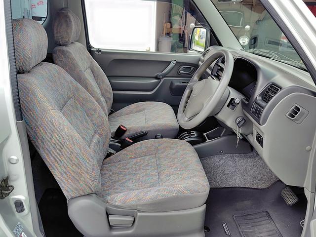 ジムニー ＸＧ　４ＷＤ　ＥＴＣ　ＴＶ　キーレスエントリー　ＡＴ　ＡＢＳ　衝突安全ボディ　エアコン　パワーウィンドウ（49枚目）