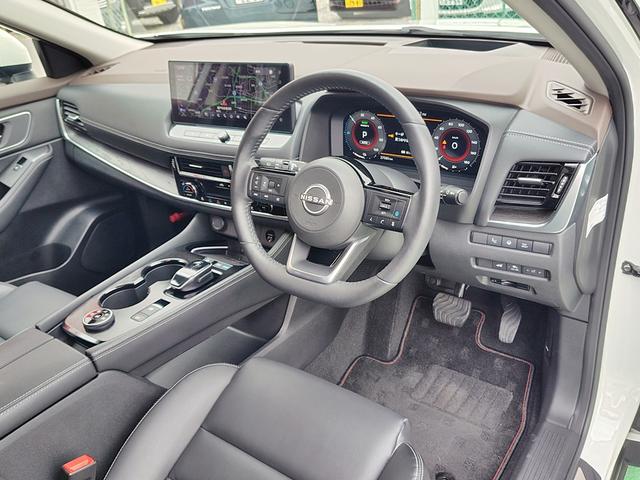 エクストレイル Ｇ　ｅ－４ＯＲＣＥ　４ＷＤ　全周囲カメラ　クリアランスソナー　レーンアシスト　パワーシート　自動駐車システム　衝突被害軽減システム　ナビ　ＴＶ　オートマチックハイビーム　オートライト　ＬＥＤヘッドランプ　電動リアゲート（43枚目）