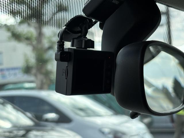 ＭＩＮＩ ヴィクトリア　ドライブレコーダー　ＥＴＣ　ナビ　ＬＩＭボタン　アルミホイール　ＬＥＤヘッドランプ　ターボ　スマートキー　アイドリングストップ　電動格納ミラー　ＡＴ　盗難防止システム　ＡＢＳ　ＥＳＣ（10枚目）