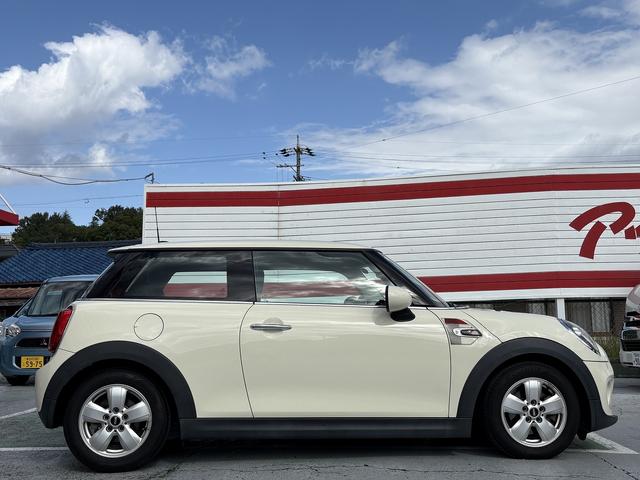 ＭＩＮＩ ヴィクトリア　ドライブレコーダー　ＥＴＣ　ナビ　ＬＩＭボタン　アルミホイール　ＬＥＤヘッドランプ　ターボ　スマートキー　アイドリングストップ　電動格納ミラー　ＡＴ　盗難防止システム　ＡＢＳ　ＥＳＣ（13枚目）