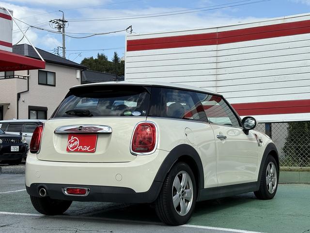 ＭＩＮＩ ヴィクトリア　ドライブレコーダー　ＥＴＣ　ナビ　ＬＩＭボタン　アルミホイール　ＬＥＤヘッドランプ　ターボ　スマートキー　アイドリングストップ　電動格納ミラー　ＡＴ　盗難防止システム　ＡＢＳ　ＥＳＣ（14枚目）