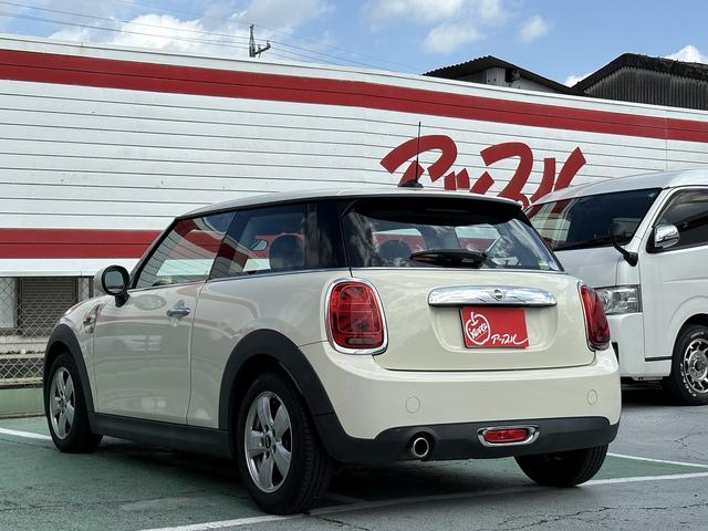 ＭＩＮＩ ヴィクトリア　ドライブレコーダー　ＥＴＣ　ナビ　ＬＩＭボタン　アルミホイール　ＬＥＤヘッドランプ　ターボ　スマートキー　アイドリングストップ　電動格納ミラー　ＡＴ　盗難防止システム　ＡＢＳ　ＥＳＣ（16枚目）