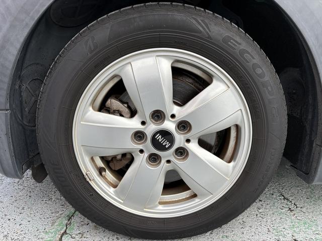 ＭＩＮＩ ヴィクトリア　ドライブレコーダー　ＥＴＣ　ナビ　ＬＩＭボタン　アルミホイール　ＬＥＤヘッドランプ　ターボ　スマートキー　アイドリングストップ　電動格納ミラー　ＡＴ　盗難防止システム　ＡＢＳ　ＥＳＣ（25枚目）