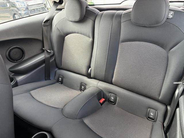 ＭＩＮＩ ヴィクトリア　ドライブレコーダー　ＥＴＣ　ナビ　ＬＩＭボタン　アルミホイール　ＬＥＤヘッドランプ　ターボ　スマートキー　アイドリングストップ　電動格納ミラー　ＡＴ　盗難防止システム　ＡＢＳ　ＥＳＣ（33枚目）