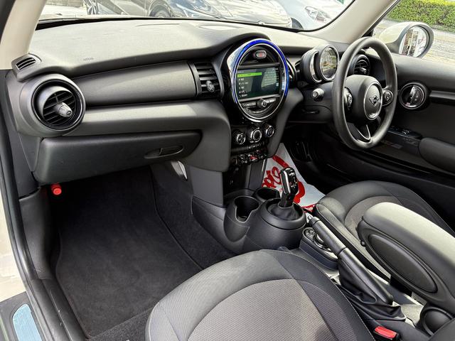 ＭＩＮＩ ヴィクトリア　ドライブレコーダー　ＥＴＣ　ナビ　ＬＩＭボタン　アルミホイール　ＬＥＤヘッドランプ　ターボ　スマートキー　アイドリングストップ　電動格納ミラー　ＡＴ　盗難防止システム　ＡＢＳ　ＥＳＣ（36枚目）