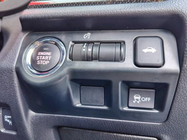 キーを携帯しているだけで、エンジンの始動が可能な装備です。プッシュスタートですのでエンジンの始動もボタンを押すだけです