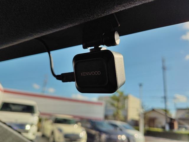 この度は当店のお車をご覧になっていただき、誠にありがとうございます。ぜひじっくりとご検討下さい。気軽にお問合せ・お見積りお待ちしております。