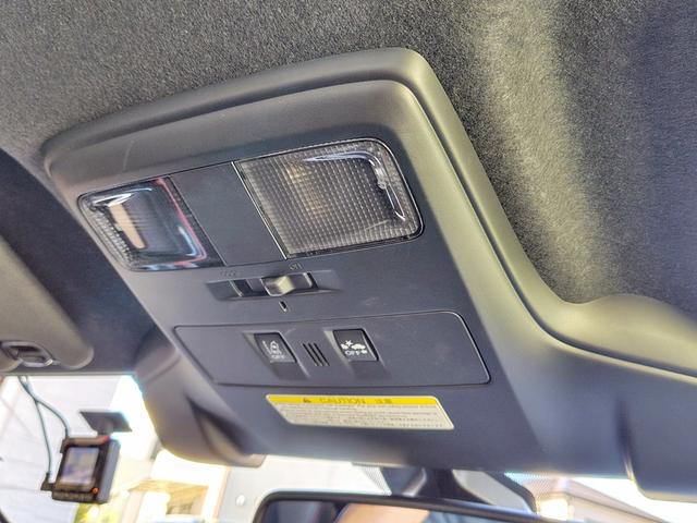 ご覧頂きまして誠に有難うございます!!是非ご来店して頂き、実際にご覧になって頂ければと思います。お客様からのご連絡をスタッフ一同、心よりお待ちしております