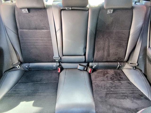 当店のお車をご覧いただきましてありがとうございます。お車についてのご質問やお見積りのご依頼、ご購入にあたってのご相談などお気軽にお問い合わせ下さい!