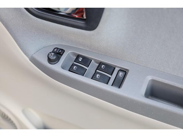 ご覧頂きまして誠に有難うございます！！是非ご来店して頂き、実際にご覧になって頂ければと思います。お客様からのご連絡をスタッフ一同、心よりお待ちしております