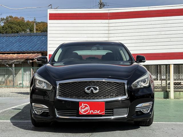 フーガ ３７０ＧＴ　ドライブレコーダー　クリアランスソナー　オートクルーズコントロール　衝突被害軽減システム　全周囲カメラ　ＴＶ　アルミホイール　ＬＥＤヘッドランプ　ＡＴ　シートエアコン　スマートキー　盗難防止システム（12枚目）