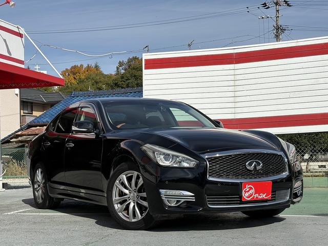 フーガ ３７０ＧＴ　ドライブレコーダー　クリアランスソナー　オートクルーズコントロール　衝突被害軽減システム　全周囲カメラ　ＴＶ　アルミホイール　ＬＥＤヘッドランプ　ＡＴ　シートエアコン　スマートキー　盗難防止システム（13枚目）