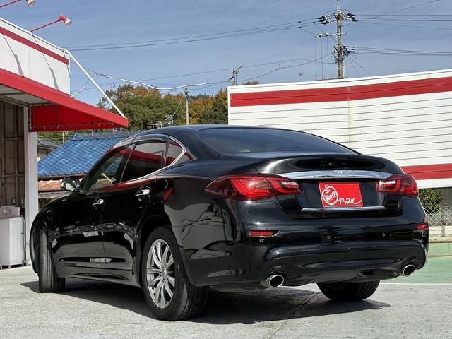 フーガ ３７０ＧＴ　ドライブレコーダー　クリアランスソナー　オートクルーズコントロール　衝突被害軽減システム　全周囲カメラ　ＴＶ　アルミホイール　ＬＥＤヘッドランプ　ＡＴ　シートエアコン　スマートキー　盗難防止システム（17枚目）