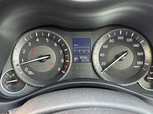 フーガ ３７０ＧＴ　ドライブレコーダー　クリアランスソナー　オートクルーズコントロール　衝突被害軽減システム　全周囲カメラ　ＴＶ　アルミホイール　ＬＥＤヘッドランプ　ＡＴ　シートエアコン　スマートキー　盗難防止システム（25枚目）