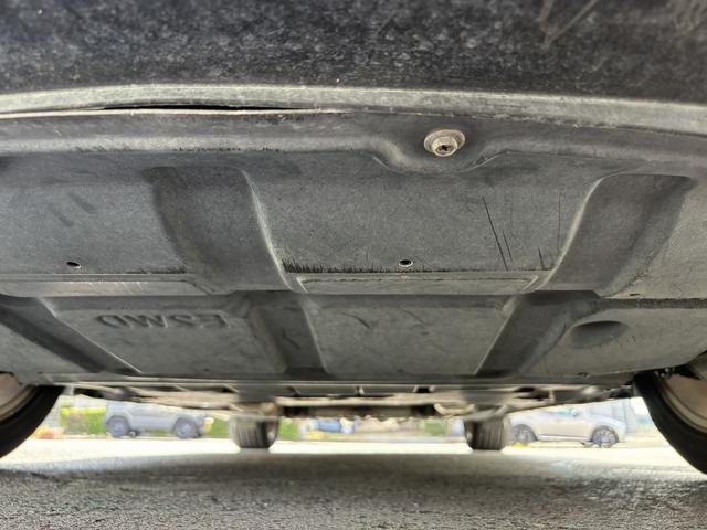 フーガ ３７０ＧＴ　ドライブレコーダー　クリアランスソナー　オートクルーズコントロール　衝突被害軽減システム　全周囲カメラ　ＴＶ　アルミホイール　ＬＥＤヘッドランプ　ＡＴ　シートエアコン　スマートキー　盗難防止システム（29枚目）