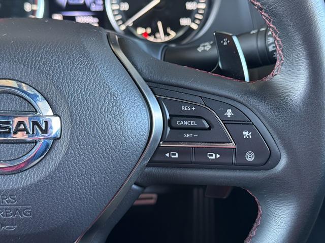 スカイライン ４００Ｒ　インテリジェントクルコン　ナビ　フルセグＴＶ　アラウンドビューモニター　ＬＥＤライト　スマートキー２個　黒革シート　ドラレコ　ＥＴＣ　ソナー　パワーシート　純正１９インチＡＷ　シートヒーター（49枚目）