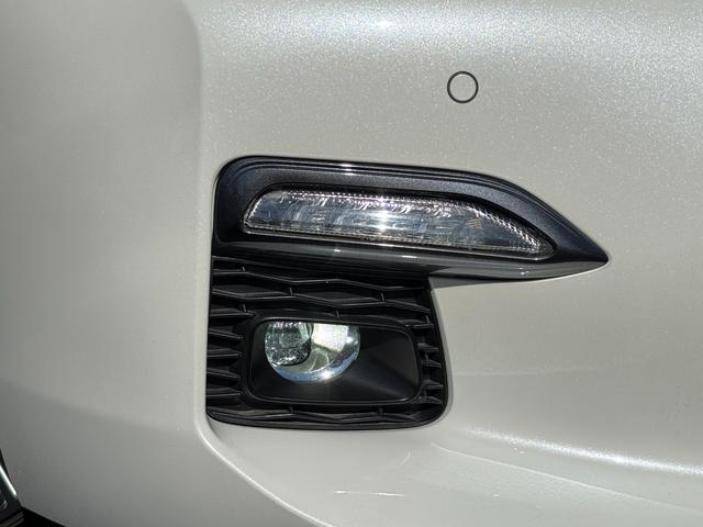 スカイライン ４００Ｒ　インテリジェントクルコン　ナビ　フルセグＴＶ　アラウンドビューモニター　ＬＥＤライト　スマートキー２個　黒革シート　ドラレコ　ＥＴＣ　ソナー　パワーシート　純正１９インチＡＷ　シートヒーター（61枚目）