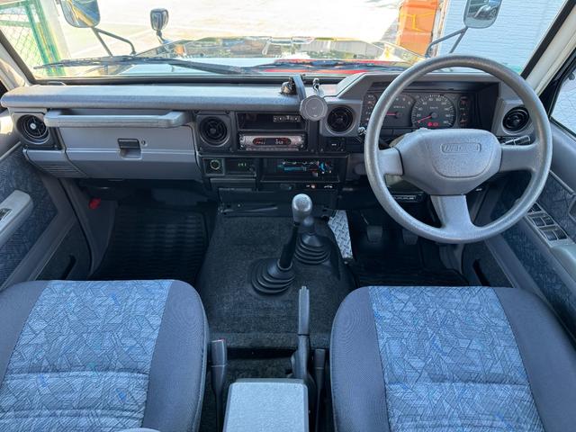 ランドクルーザー７０ ＺＸ　リフトアップ　グリルガード　シュノーケル　社外アルミ　サンルーフ　ＢＦグッドリッチタイヤ　前後ドラレコ（2枚目）