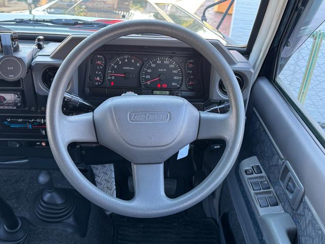 ランドクルーザー７０ ＺＸ　リフトアップ　グリルガード　シュノーケル　社外アルミ　サンルーフ　ＢＦグッドリッチタイヤ　前後ドラレコ（3枚目）